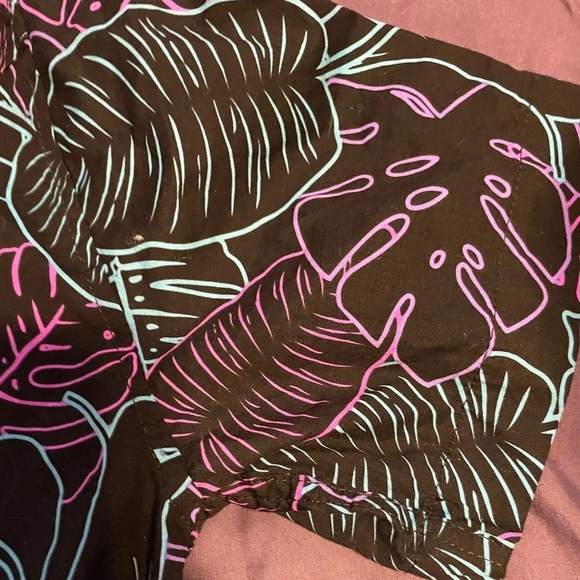 Hurley Mens Hawaiian Floral Pocket Button Down Shirt Short Sleeve Size Small - Picture 3 of 9